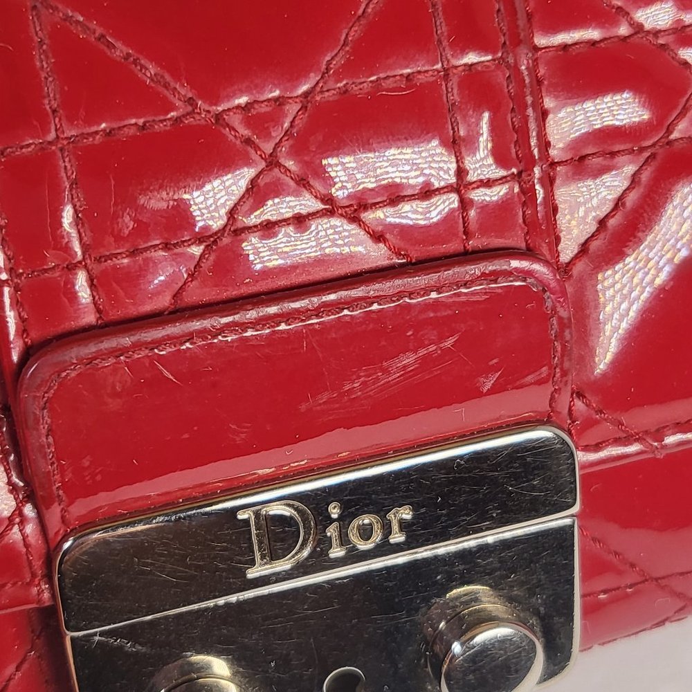 Authenticated DIOR Red Cannage Patent Leather New Lock Wallet on Chain - Picture 10 of 16